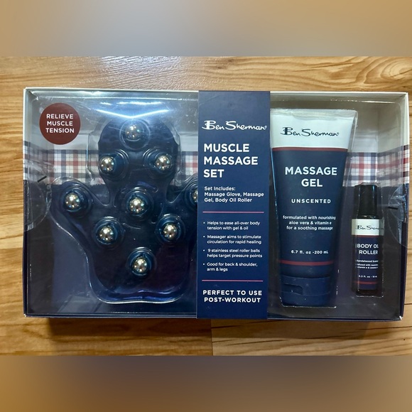 Ben Sherman Plaid Muscle Massage Set NIB Body Oil Roller Massage Gel Gift Set - Picture 1 of 2